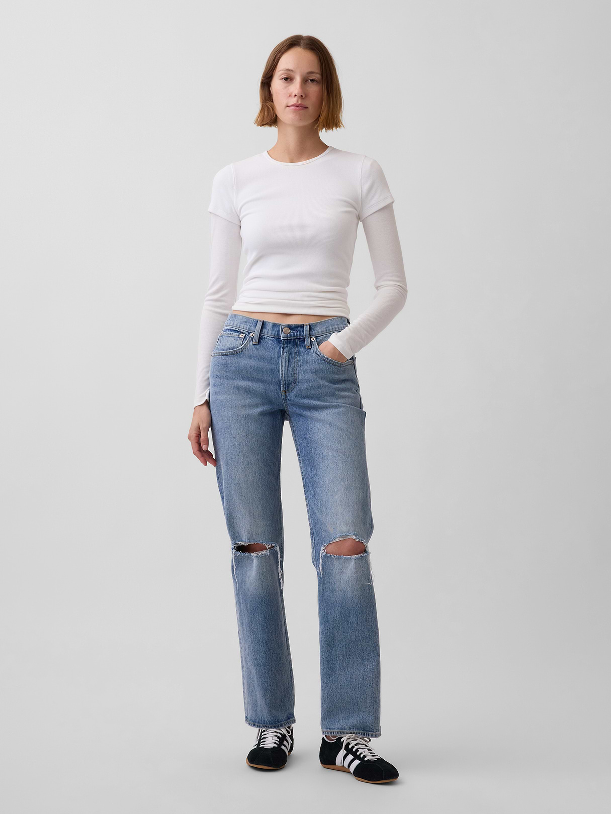 Mid Rise Relaxed Straight Jeans - Washed indigo