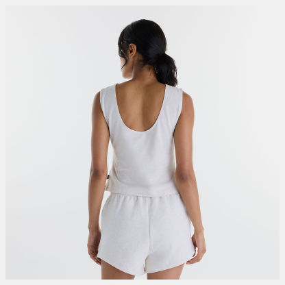 Chi is wearing size S and is 5'9"/ 175cm. Chest: 32"/81cm, Waist: 24"/61cm, Hips: 35"/89cm