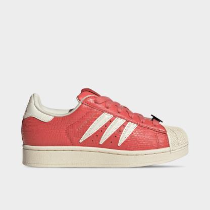 Big Kids' adidas Originals Superstar II Casual Shoes - Preloved Scarlet/Preloved Scarlet/Cream White - Left shoe facing left. Outside of the shoe.