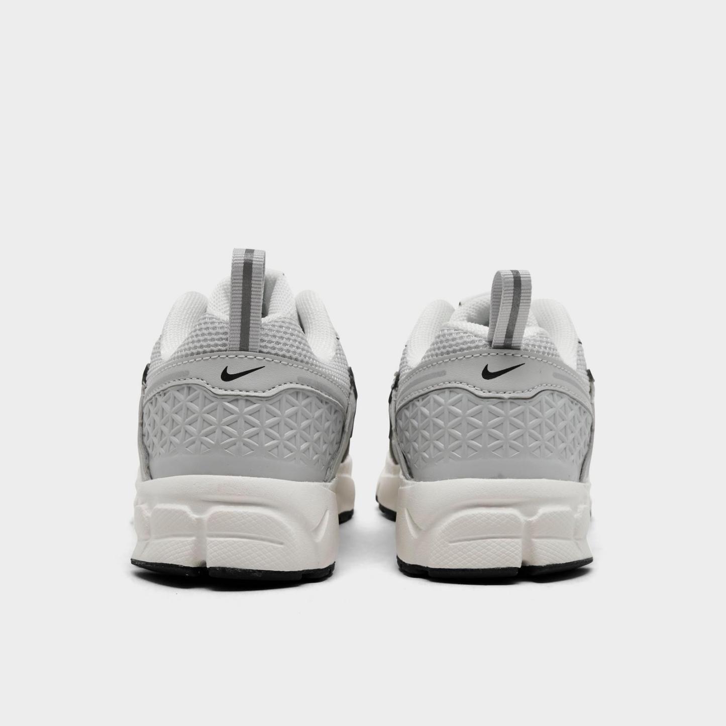 Little Kids' Nike Vomero 5 Casual Shoes - Photon Dust/Chrome/Gridiron/Sail