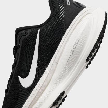 Women's Nithtke Vomero 18 Running Shoes - Part 1 - Black/Coconut Milk/Light Iron Ore/Summit White - Detail shot