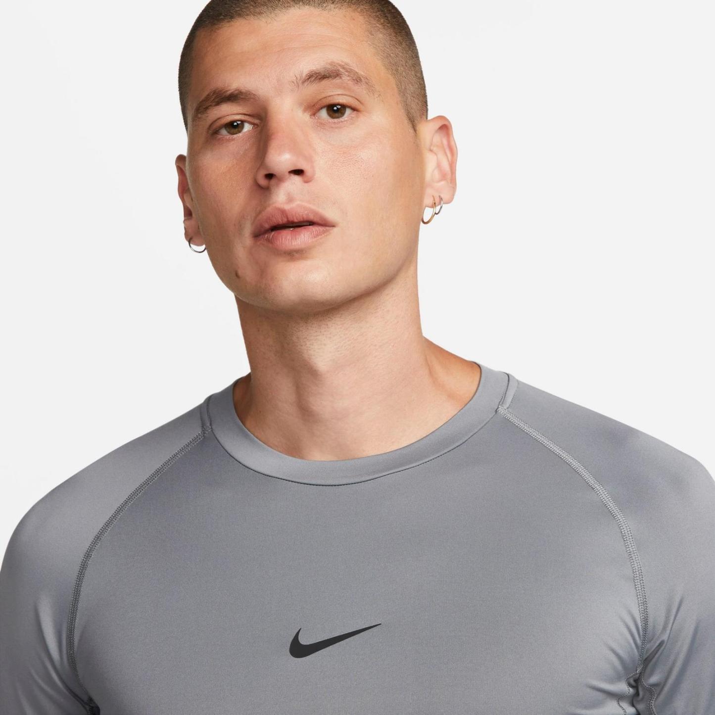 Men's Nike Pro Dri-FIT Tight Short-Sleeve Fitness Top - Smoke Grey/Black