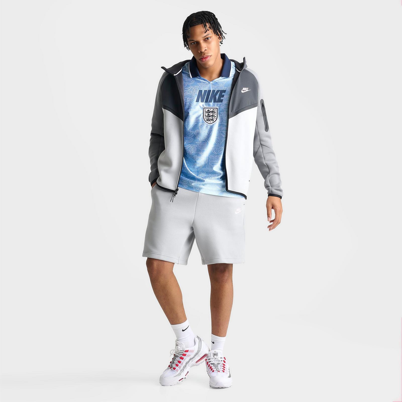 Men's Nike Tech Fleece Shorts - Smoke Grey/White