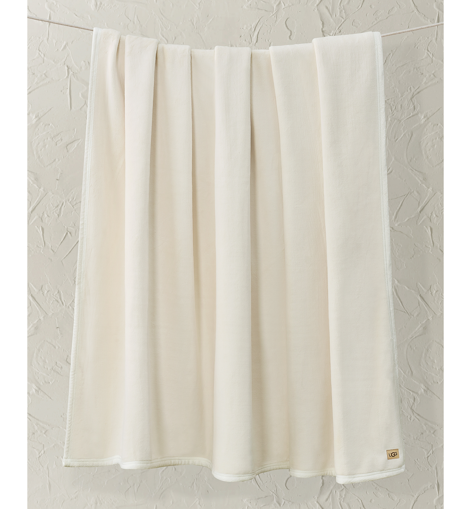 UGG® Coco Blanket - Snow