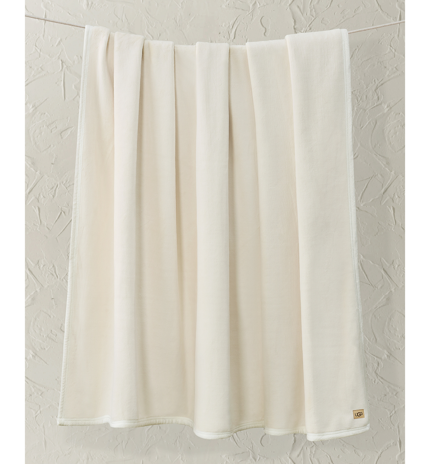 UGG® Coco Blanket - Snow