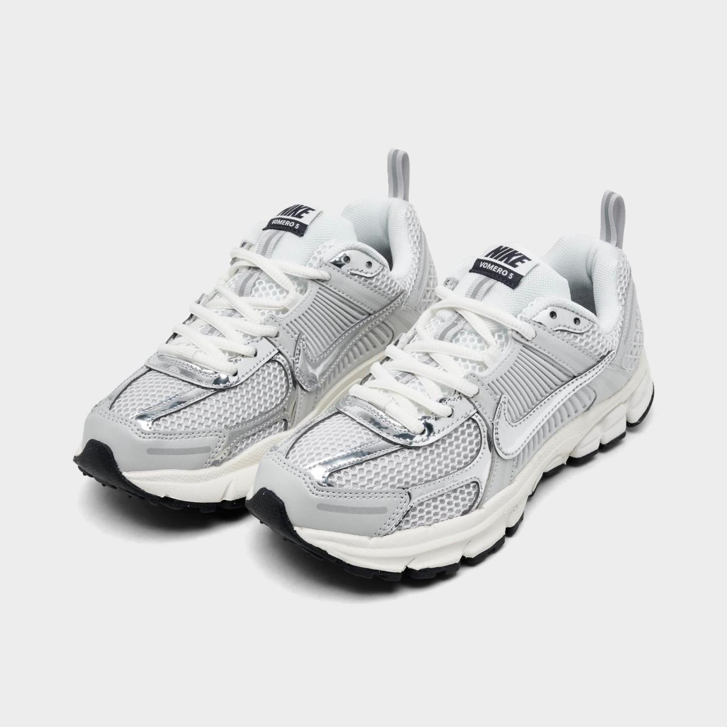 Big Kids' Nike Vomero 5 Casual Shoes - Photon Dust/Gridiron/Sail/Chrome