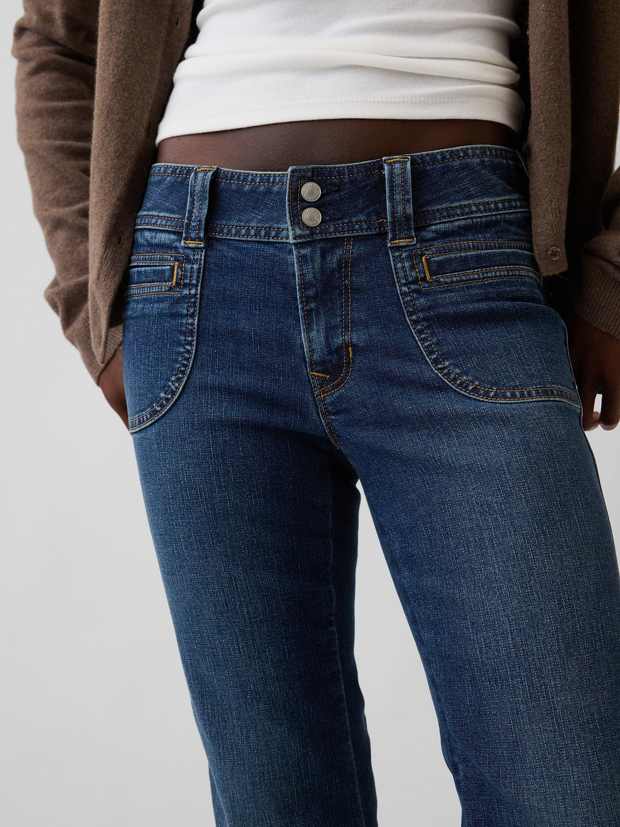 Low Rise Long & Lean Split-Hem Jeans - Dark wash indigo
