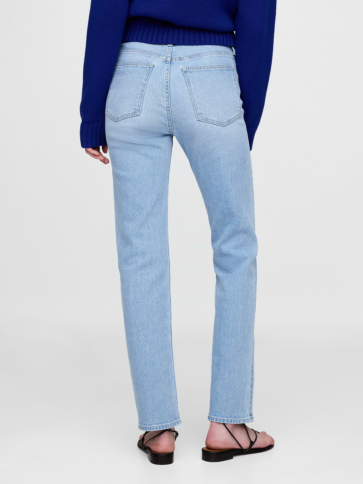 High Rise '90s Slim Straight Jeans - Light indigo blue