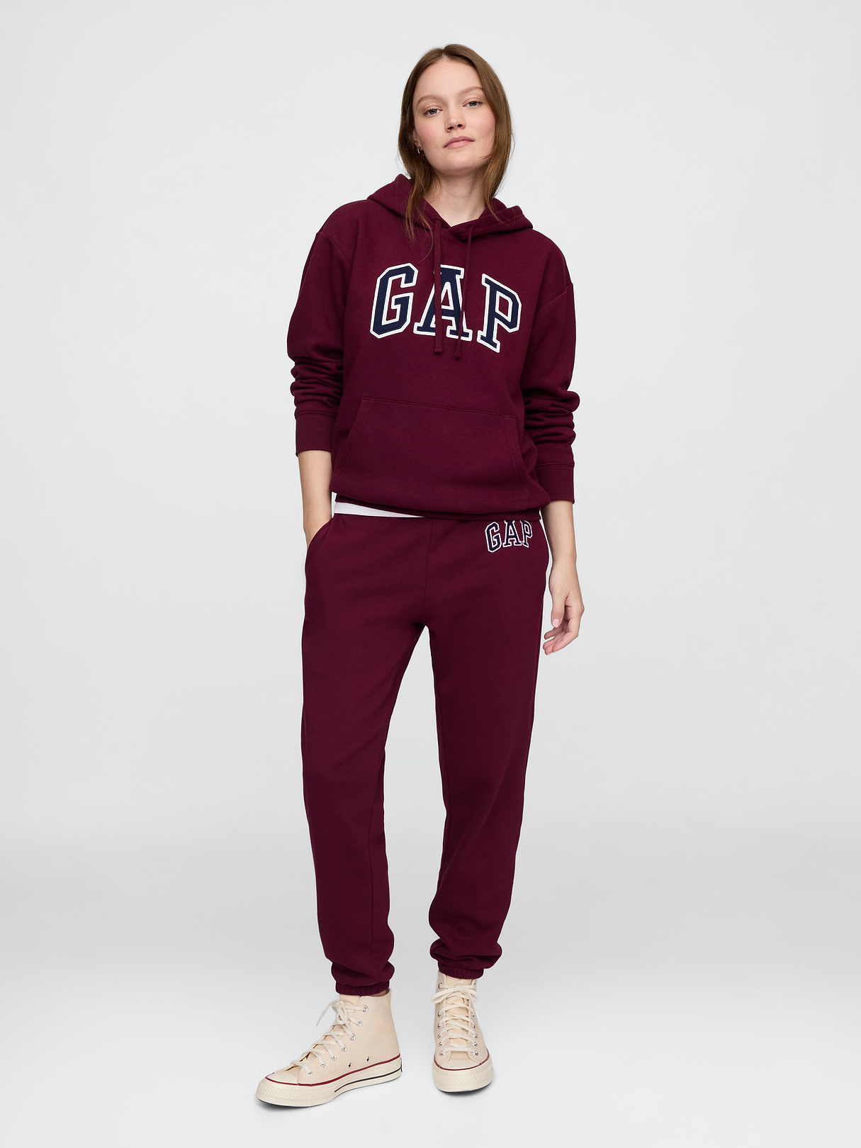 Relaxed Gap Logo Hoodie - deep ruby red