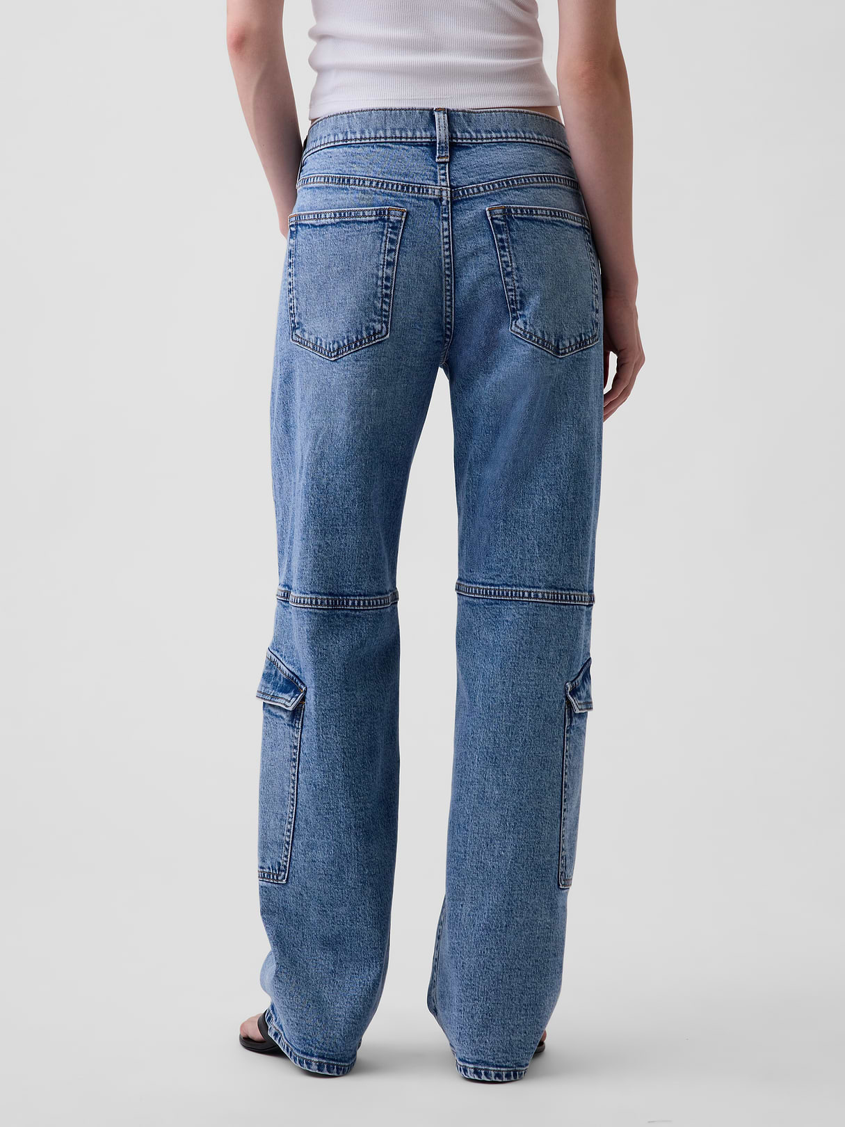 Low Rise '90s Loose Jeans - Medium wash
