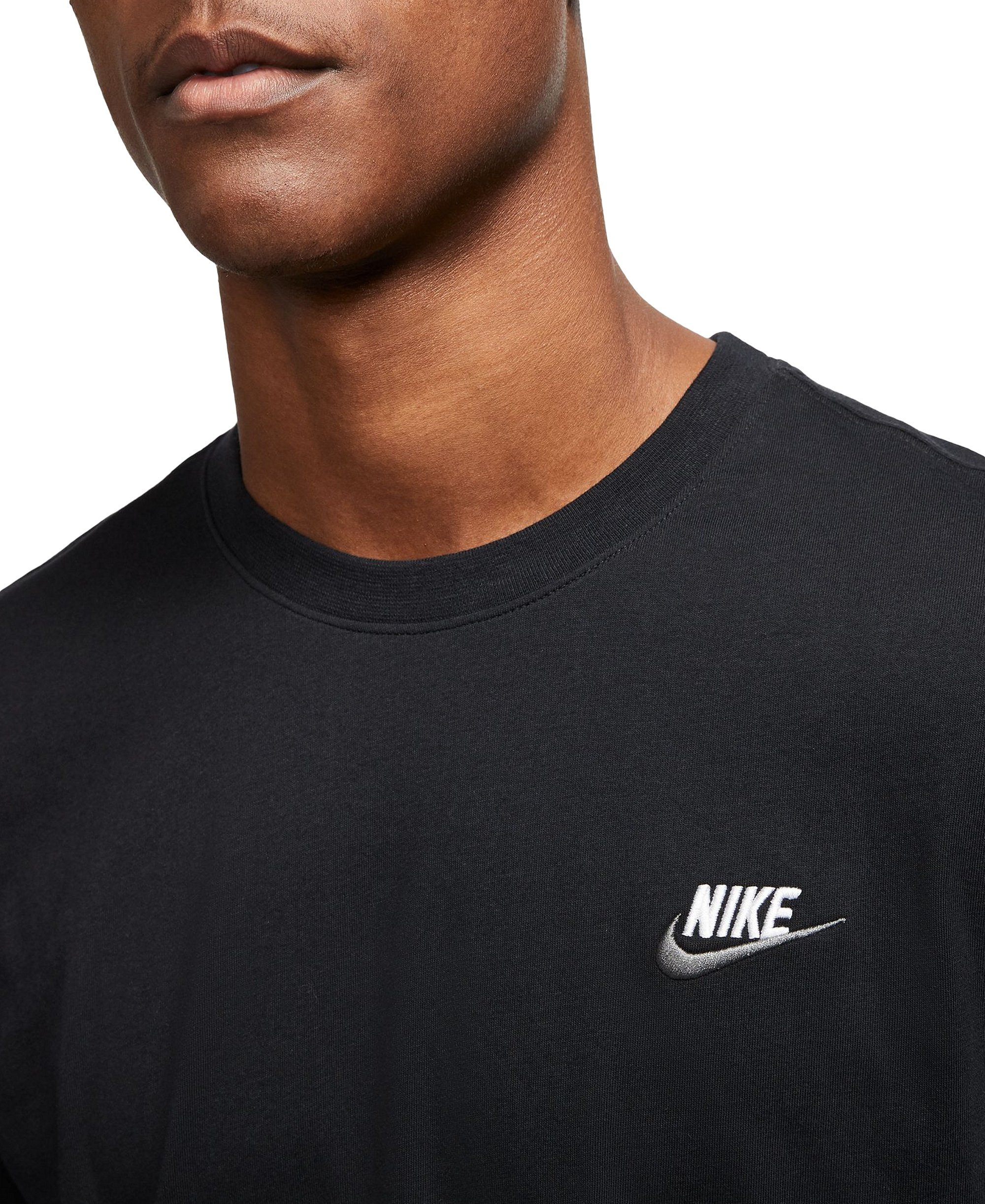 Nike Men's Sportswear Club Crewneck T-Shirt - Black/White