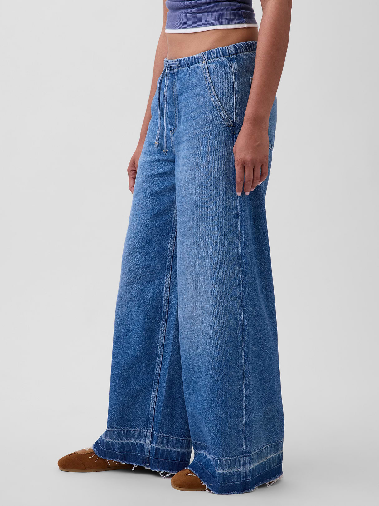Mid Rise UltraSoft Easy Baggy Jeans - Medium wash
