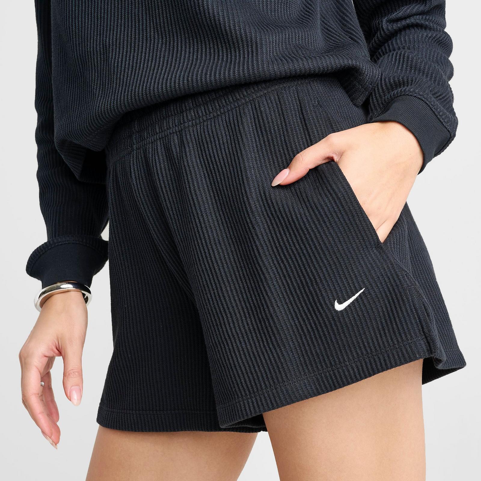 Women's Nike Sportswear Chill Waffle Loose Mid-Rise Shorts - Black
