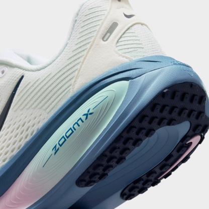 Women's Nithtke Vomero 18 Running Shoes - Part 1 - White/Work Blue/Barely Green/Midnight Navy - Detail shot