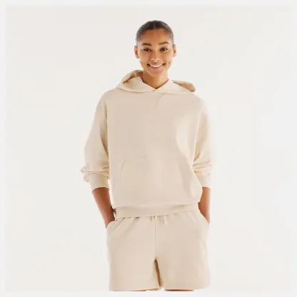Tess is wearing size S and is 5'8.5"/174cm. Chest: 31.5"/80cm, Waist: 25.75"/65.5cm, Hips: 34.75"/88cm