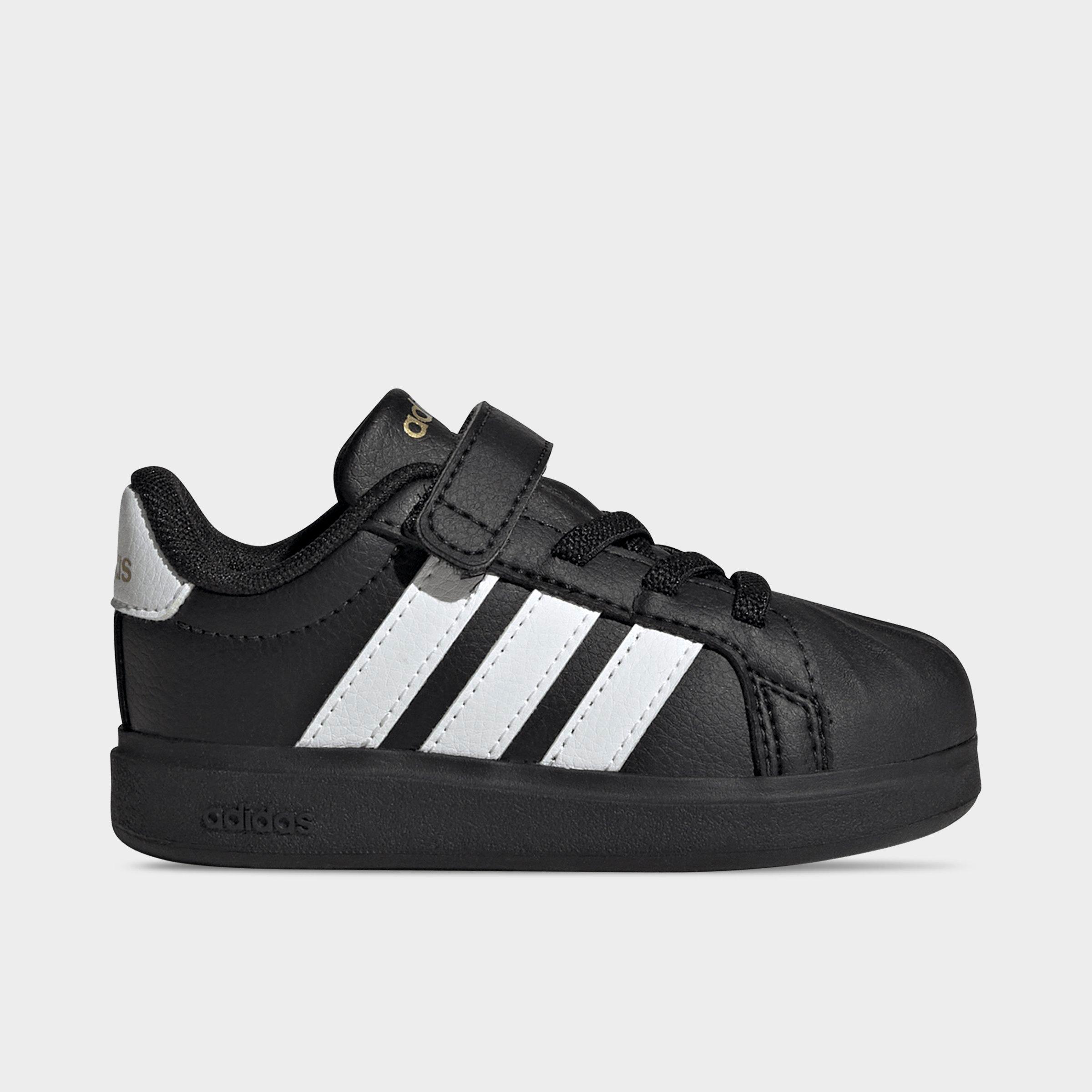 Kids' Toddler adidas Streettalk Hook-And-Loop Stretch Lace Casual Shoes - Core Black/Footwear White/Gold Metallic - Left shoe facing left. Outside of the shoe.