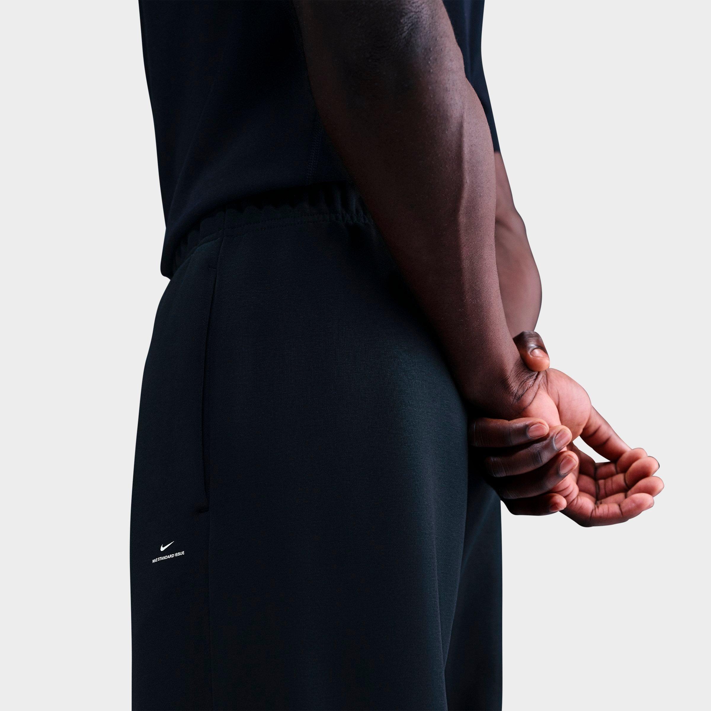 Men's Nithtke Standard Issue Therma-FIT Brushed Fleece Basketball Pants - Black/Pale Ivory