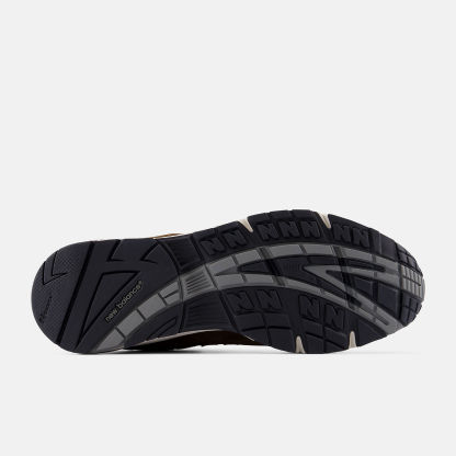 New Balance Made in UK 991V1 Luxe Suede, M991BR1