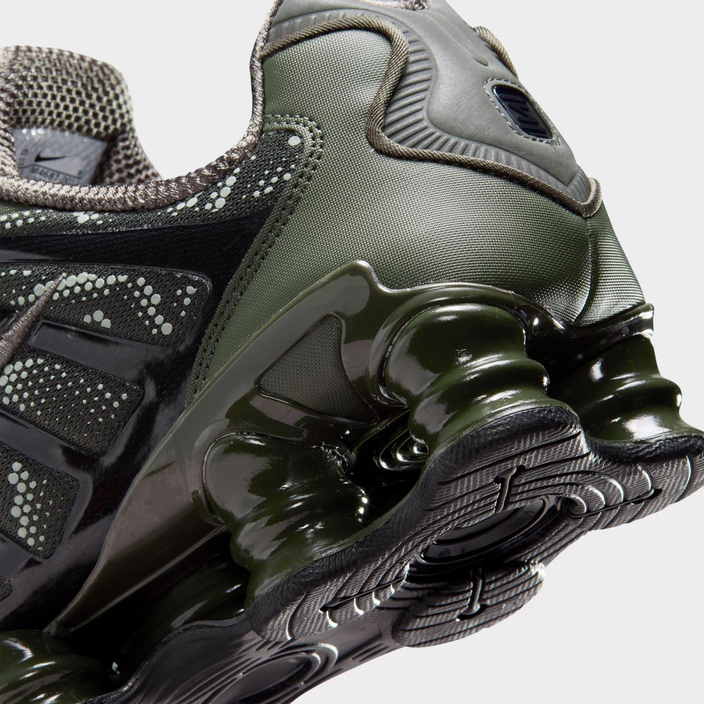 Men's Nithtke Shox TL Casual Shoes - Part 2 - Newsprint/Black/Newsprint - Detail shot