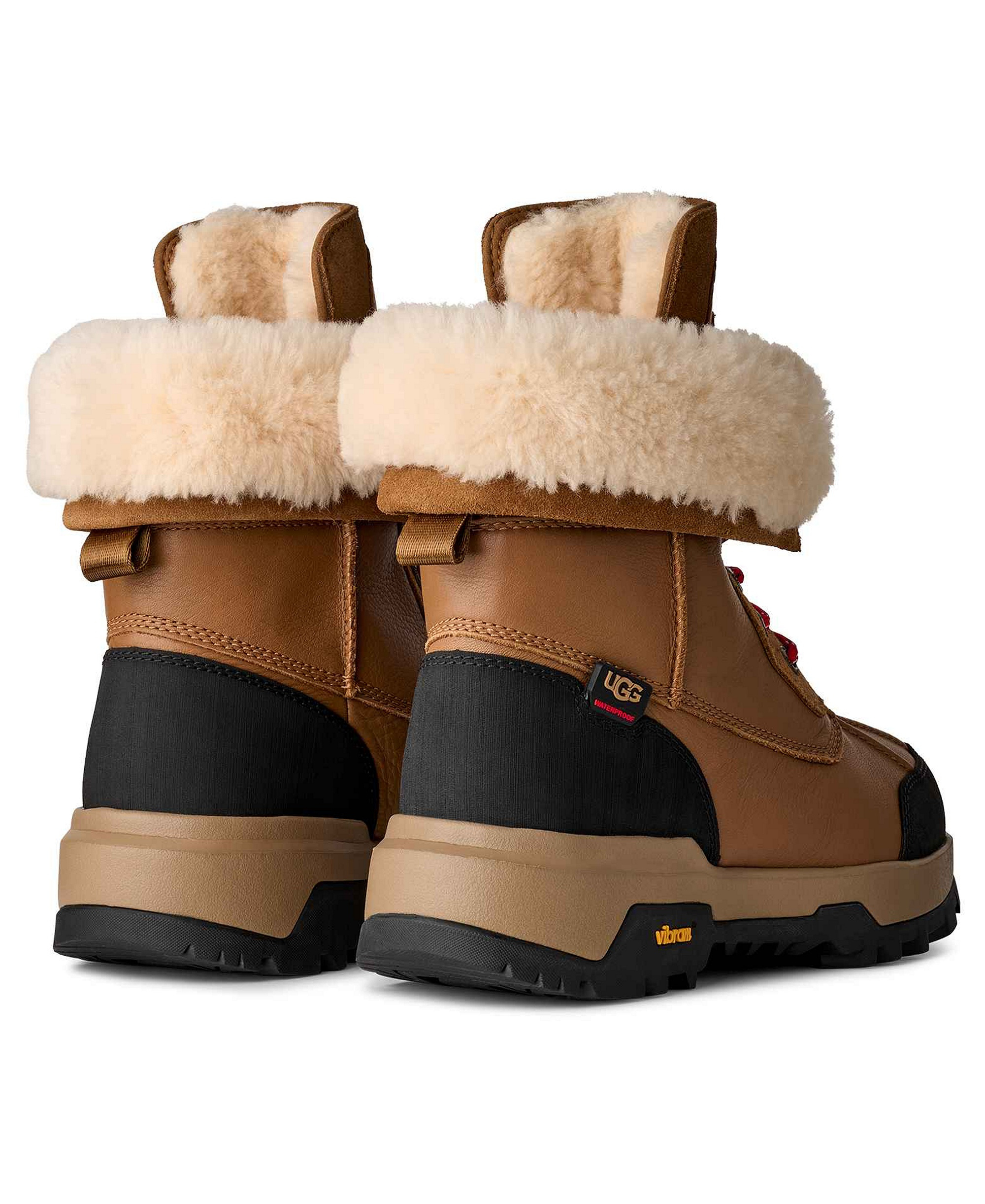 UGG Women's Adirondack XXV Round Toe Boots - Chestnut