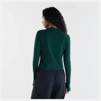 Eileen is wearing size S and is 5'9"/175.26cm. Chest: 33"/83.82cm, Waist: 25"/63.5cm, Hips: 38"/96.52cm
