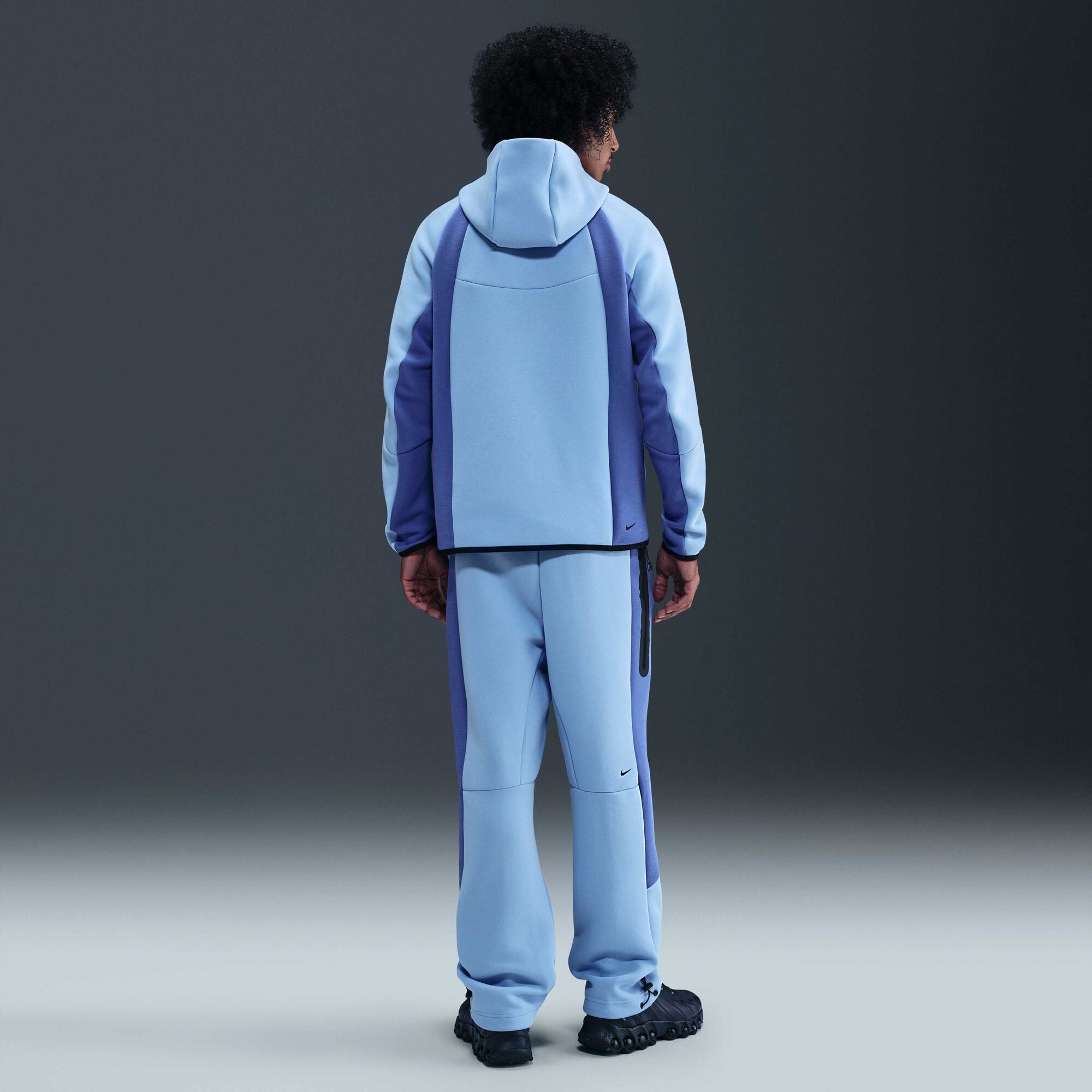 Nike Tech Men's Colour-Block Full-Zip Fleece Windrunner Jacket - Aluminium/Comet Blue/Black