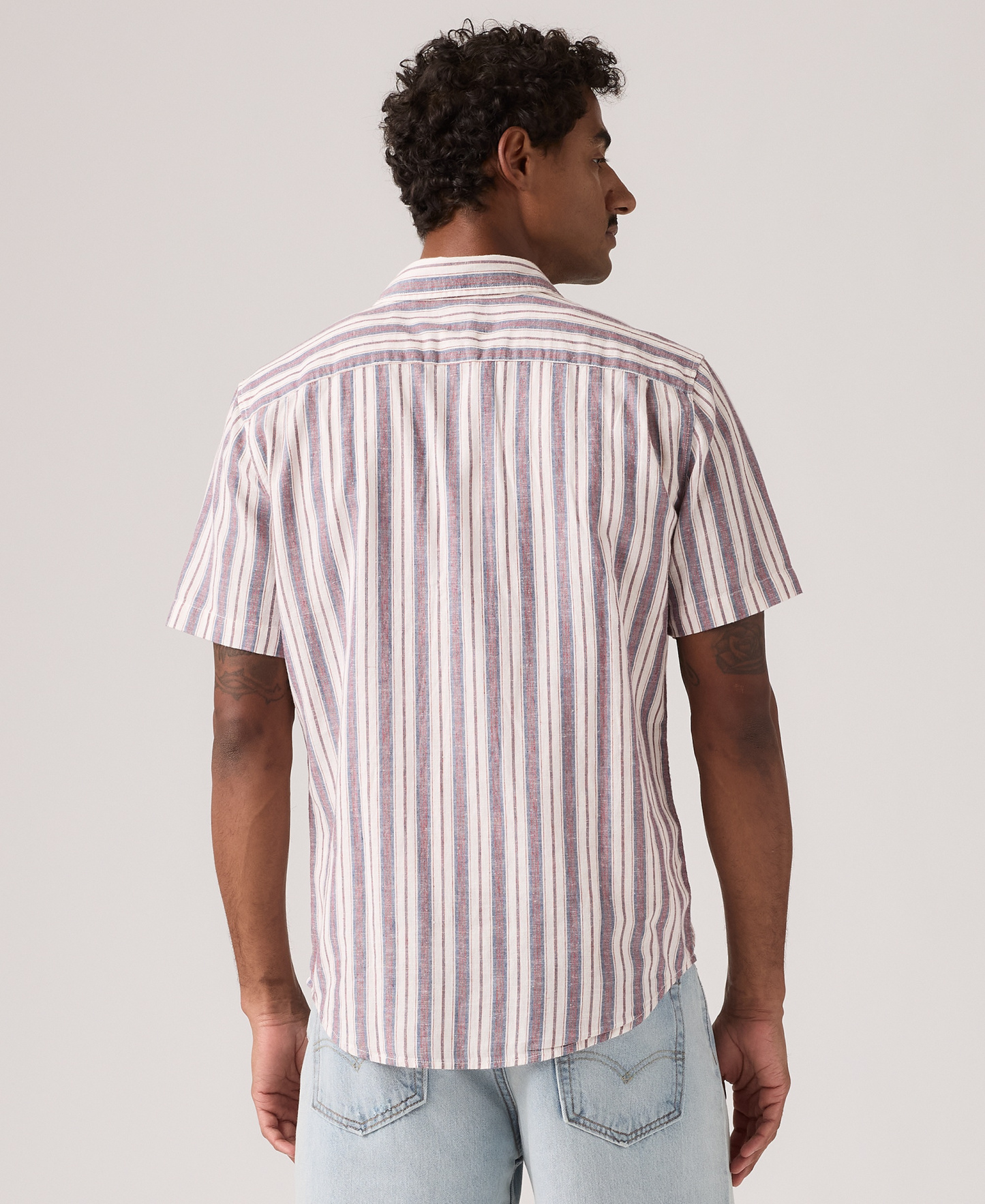 Levi's Men's Classic Pocket Short-Sleeve Shirt - Ensign Blue
