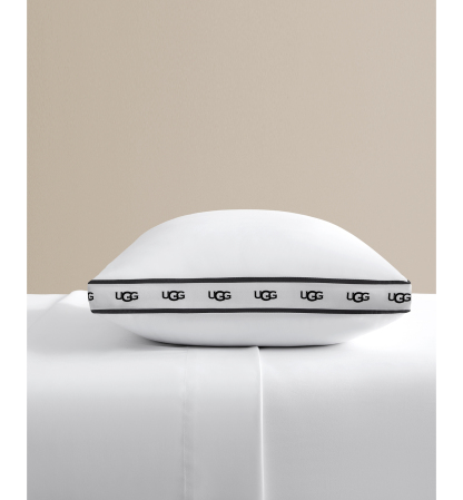 UGG® Devon Basic Pillows - Snow