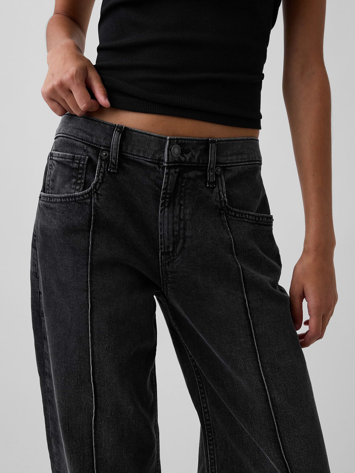 Low Rise Lace-Up '90s Loose Jeans - Black