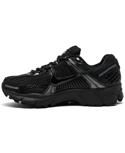 Nike Women's Zoom Vomero 5 Sneakers from Finish Line - Black