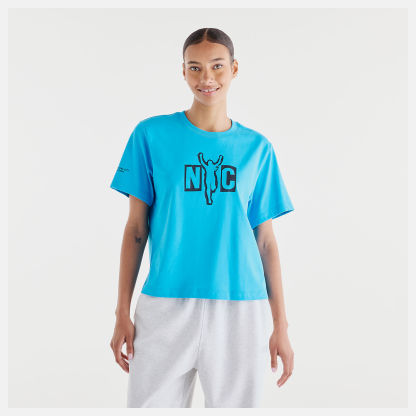 Lola is wearing size S and is 5'8"/172.72cm. Chest: 31.5"/80.01cm, Waist: 25.5"/64.77cm, Hips: 36"/91.44cm