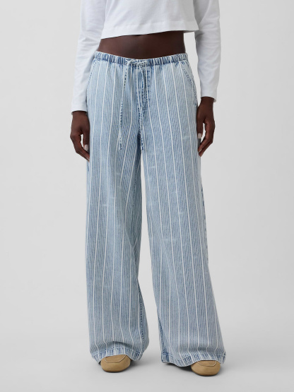 Mid Rise UltraSoft Easy Baggy Jeans - Light indigo varsity stripe