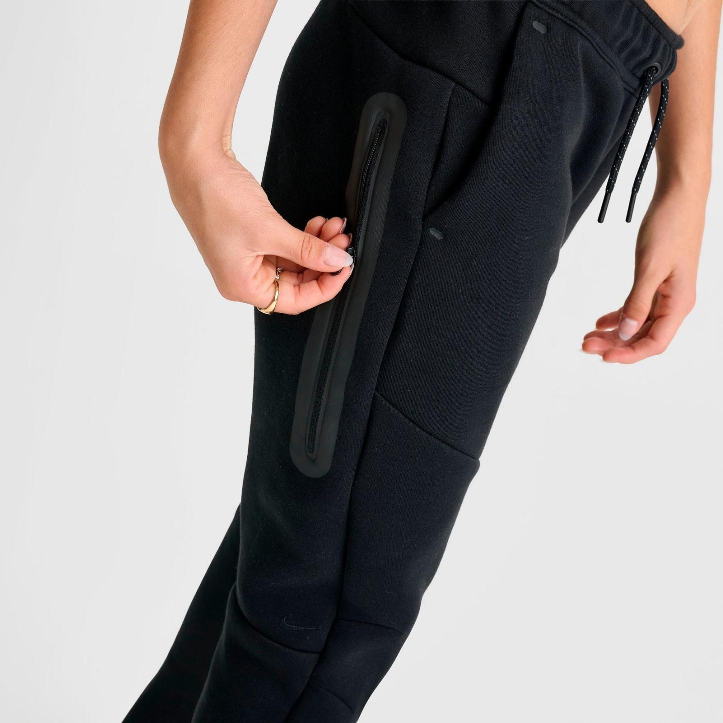 Big Kids' Nike Sportswear Tech Fleece Reflective Jogger Pants - Black