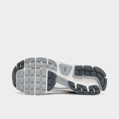 Men's Nithtke Zoom Vomero 5 Casual Shoes - Part 2 - Summit White/Light Smoke Grey/Smoke Grey/Metallic Silver - Bottom view