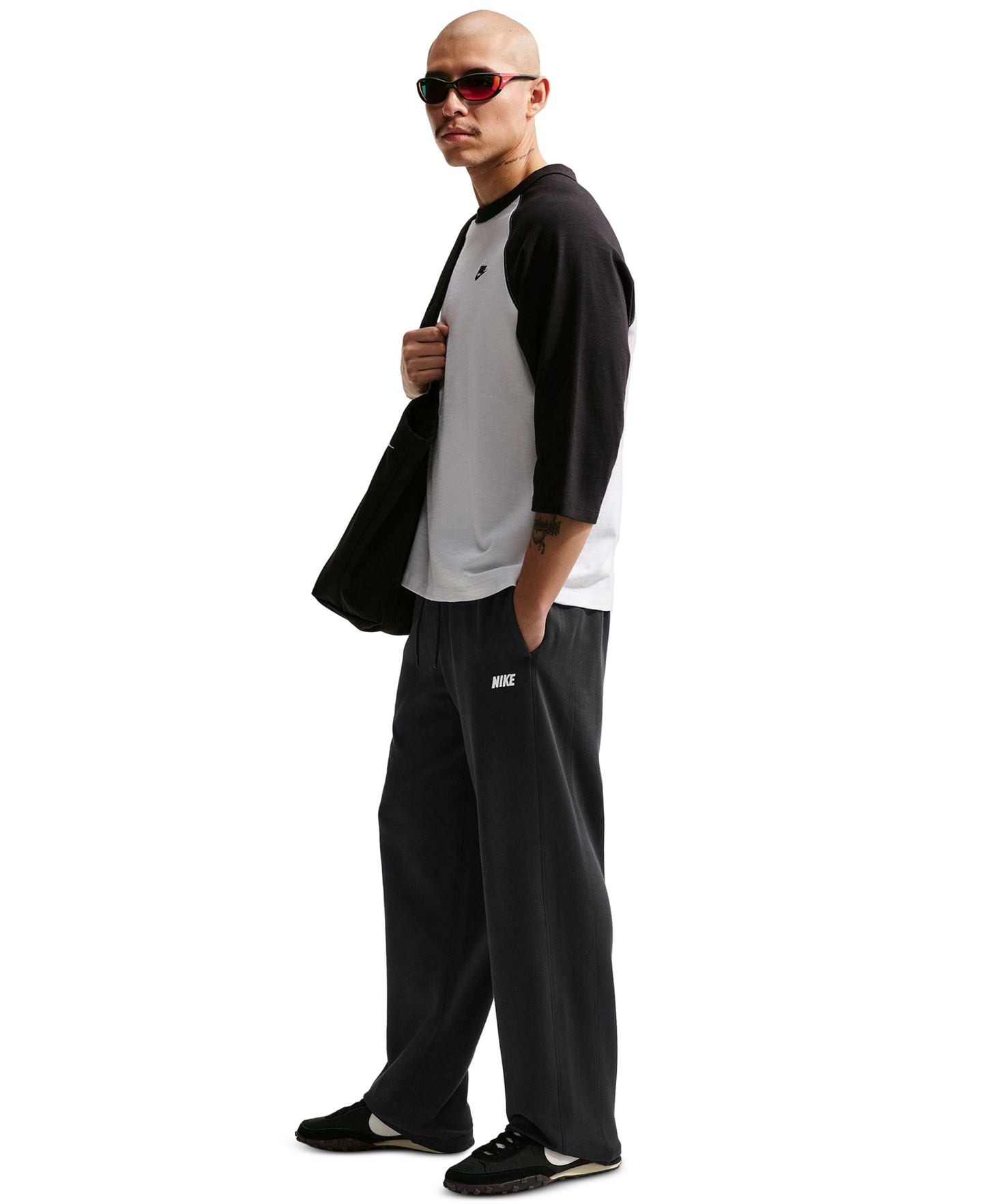 Nike Sportswear Club Men's Varsity Open-Hem Pants - Black/White