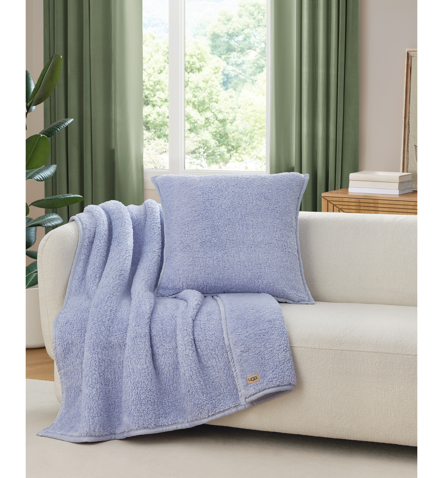 UGG® Classic UGGfluff Throw, 50" x 70" - Misty Wisteria
