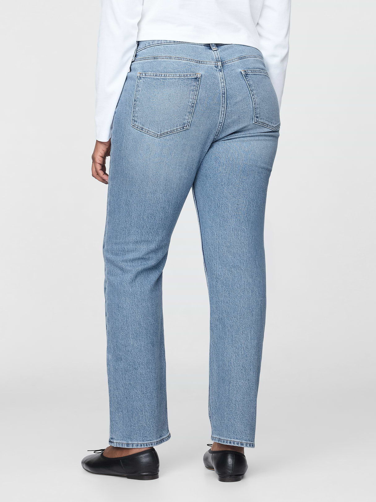 High Rise '90s Slim Straight Jeans - New medium wash