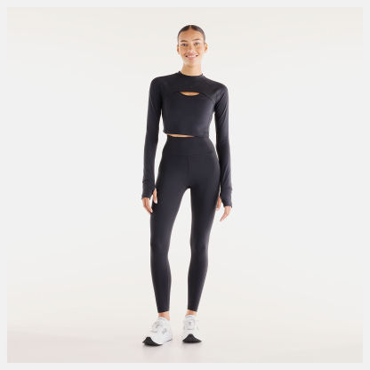 Lola is wearing size S and is 5'8"/172.72cm. Chest: 31.5"/80.01cm, Waist: 25.5"/64.77cm, Hips: 36"/91.44cm