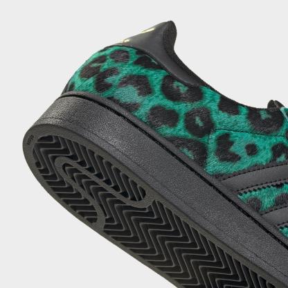 Women's adidas Originals Superstar II Casual Shoes - Semi Screaming Green/Core Black/Gold Metallic - Detail shot