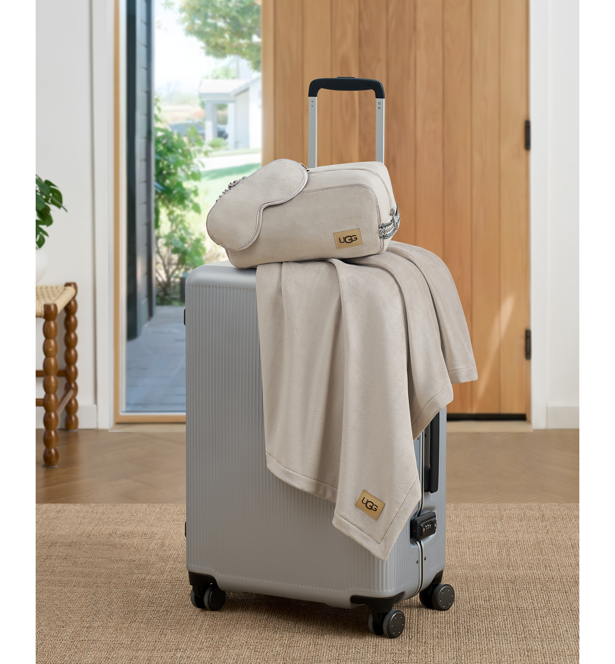 UGG® Raegan 3-Piece Throw, Eye Mask and Case Gift Set - Oyster