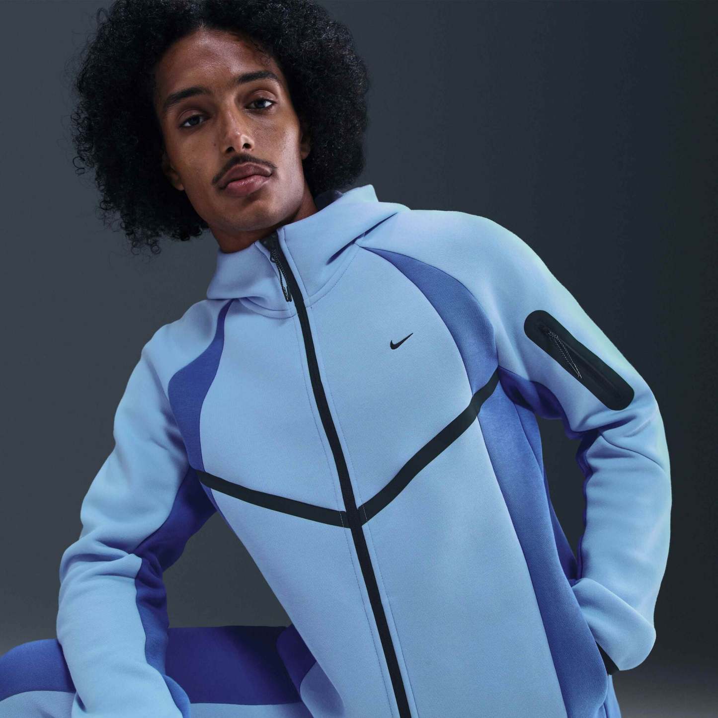 Nike Tech Men's Colour-Block Full-Zip Fleece Windrunner Jacket - Aluminium/Comet Blue/Black