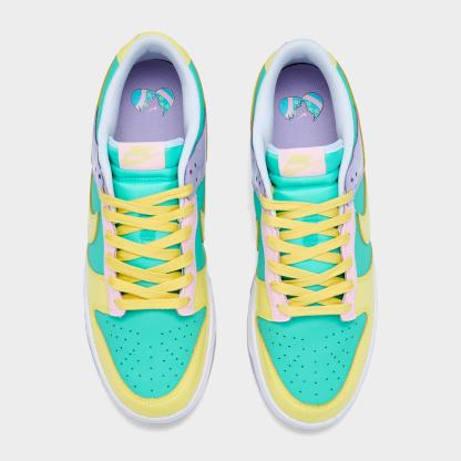 Men's Nithtke Dunk Low Retro SE Casual Shoes - Emerald Rise/Hydrangeas/White/Yellow Pulse - Top view