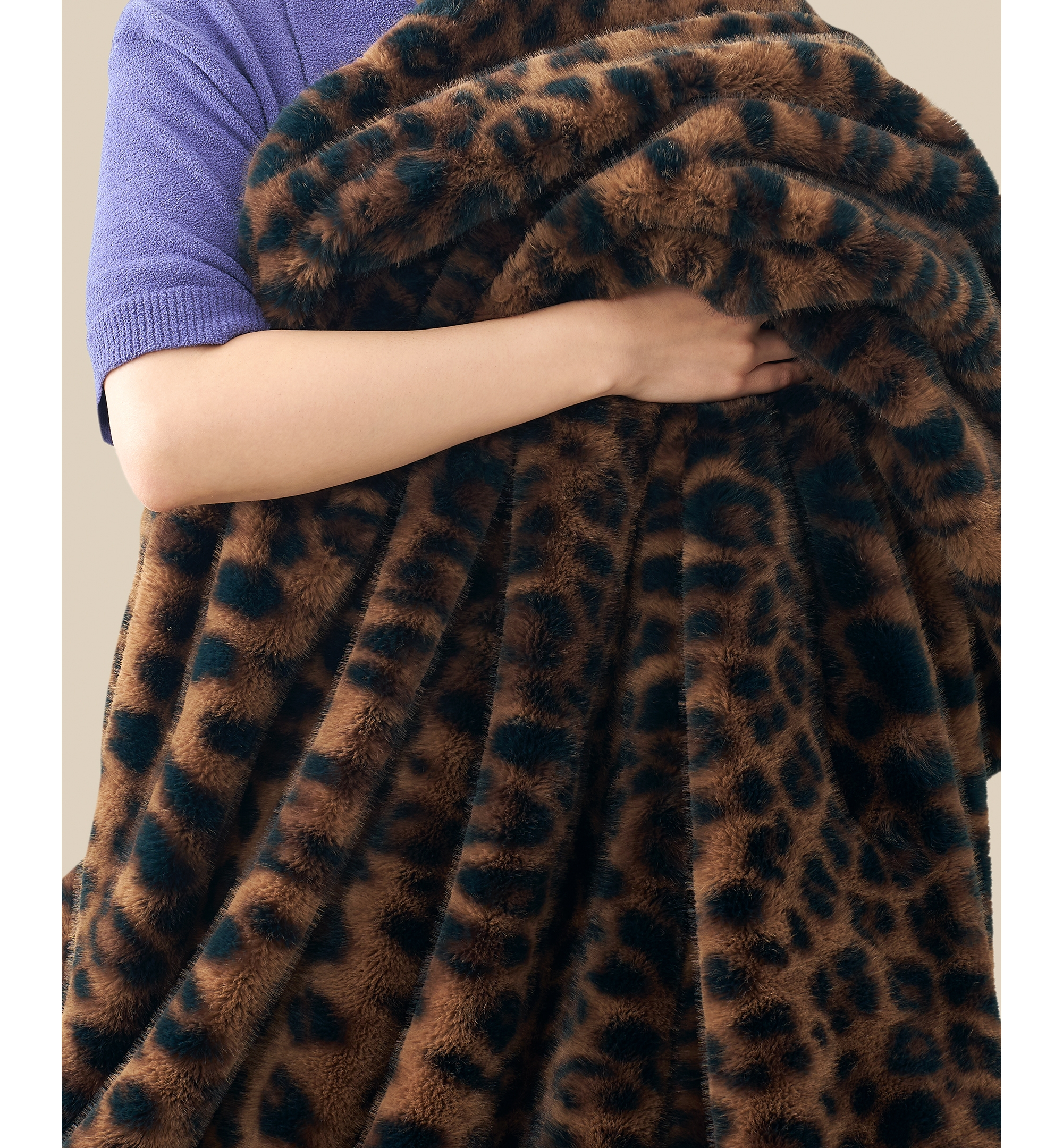 UGG® Everett Throw, 50" x 70" - Leopard