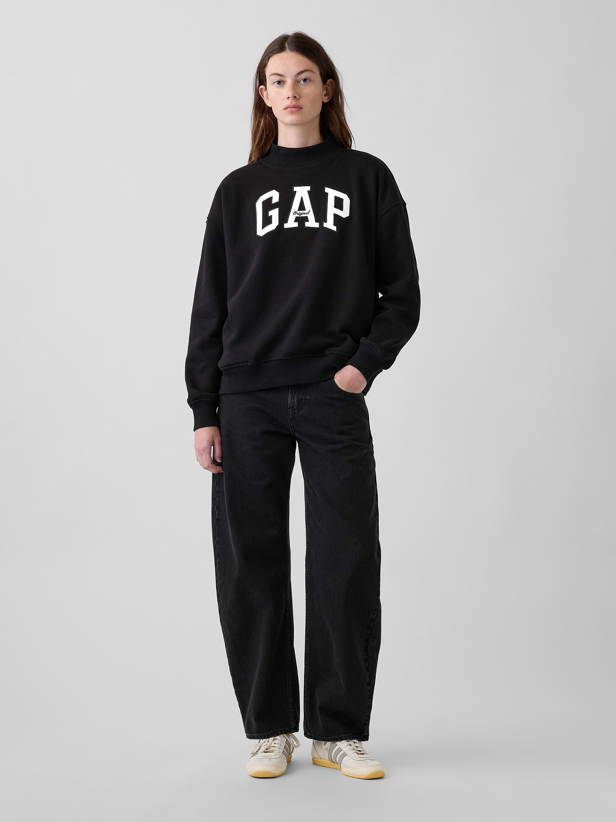 VintageSoft Oversized Mockneck Logo Sweatshirt - Black
