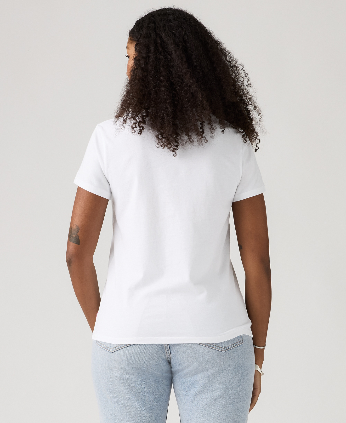 Levi's Women's Perfect Graphic Logo Cotton T-Shirt - Serif Stud Outline Bright White
