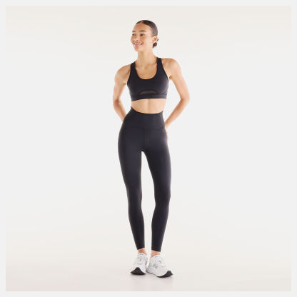 Lola is wearing size S and is 5'8"/172.72cm. Chest: 31.5"/80.01cm, Waist: 25.5"/64.77cm, Hips: 36"/91.44cm