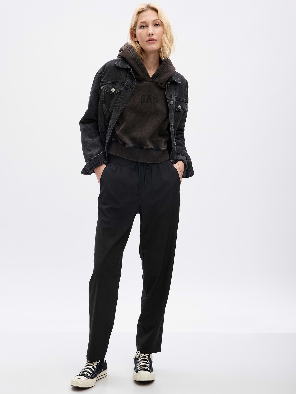 VintageSoft Crop Logo Hoodie - true black