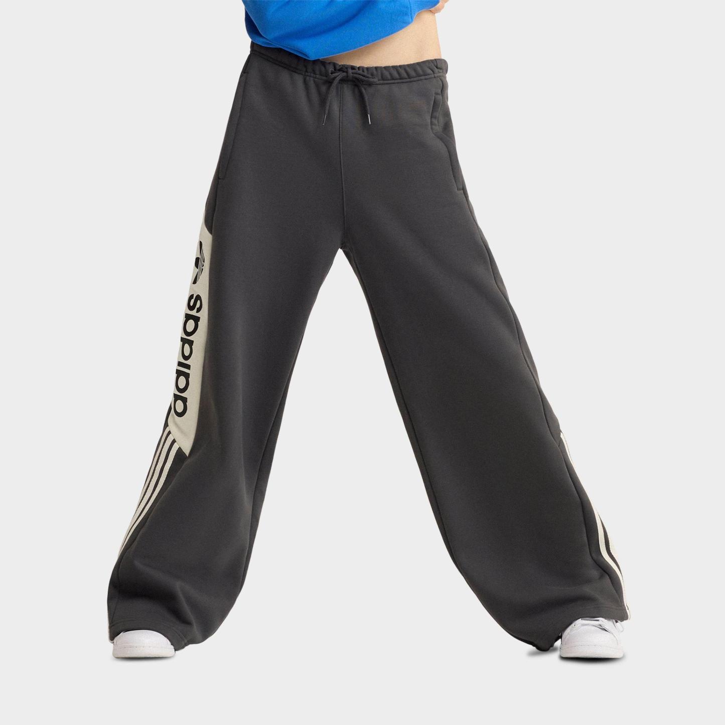 Women's adidas Originals adiSignature NY Wide-Leg Sweatpants - Utility Black