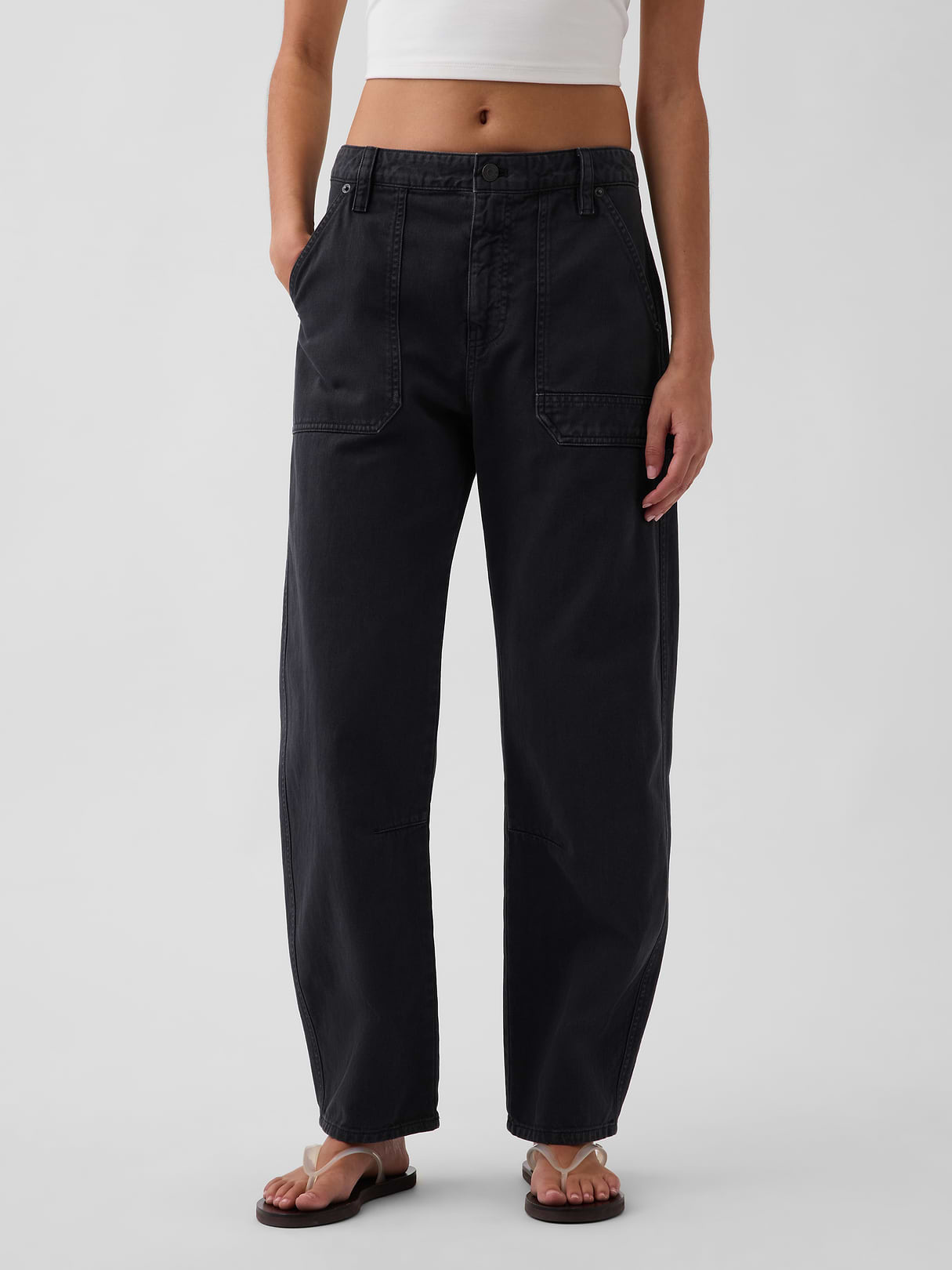 Mid Rise Barrel Utility Ankle Pants - Black