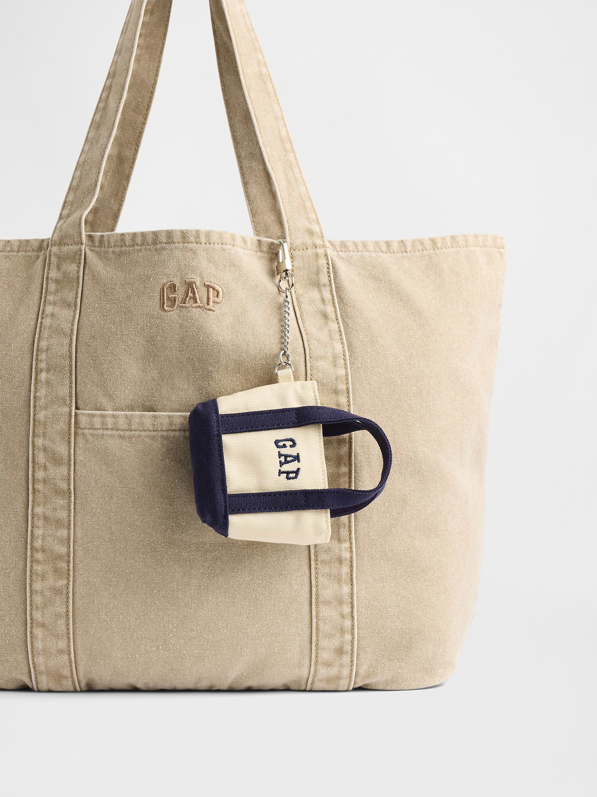 Logo Tote Bag Charm - Dark navy blue